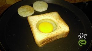 Bull's Eye Egg Toast – pachakam.com