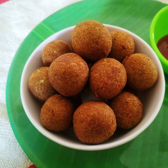 Vazhakkai Kola | Raw Banana Kofta