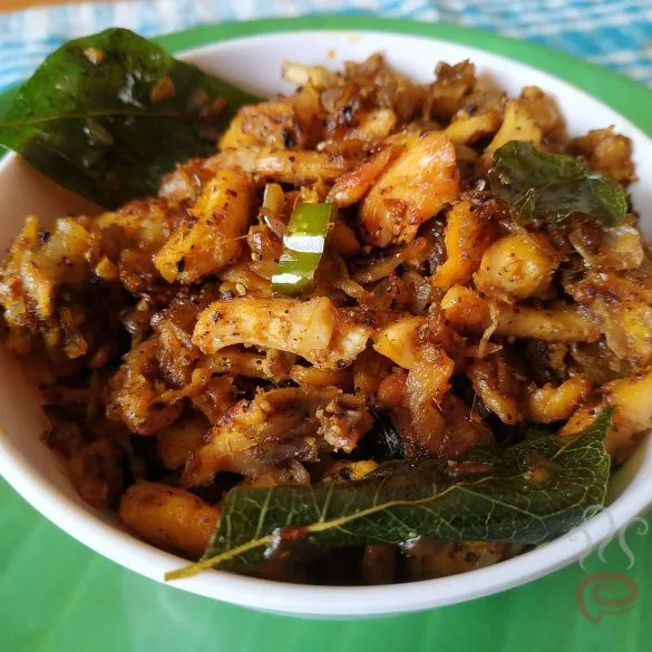 Pichi Potta Kozhi | Shredded Chicken Fry