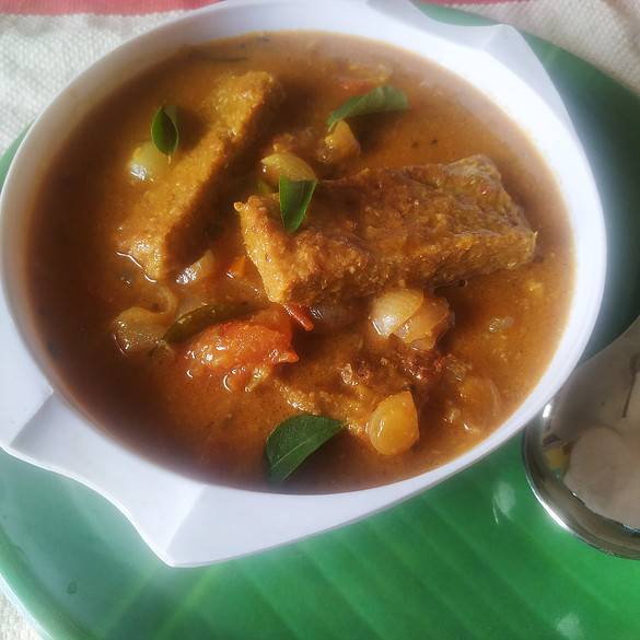 Saiva Meen Kuzhambu | Vegetarian Fish Curry