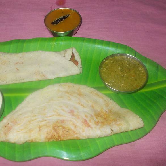 Indian Coffee House Style Beetroot Masala Dosa