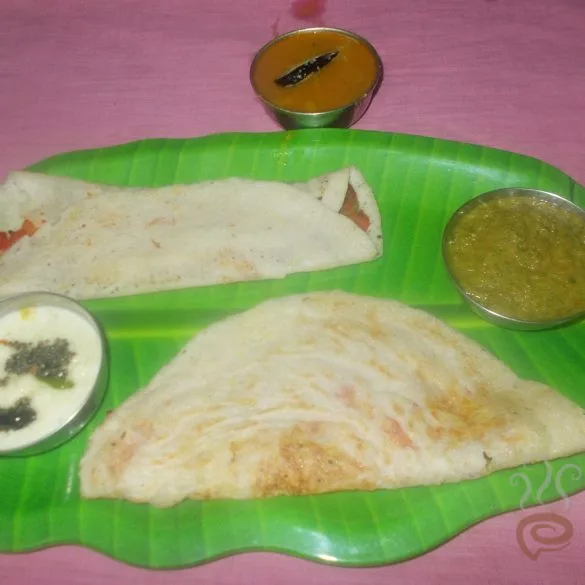 Indian Coffee House Style Beetroot Masala Dosa