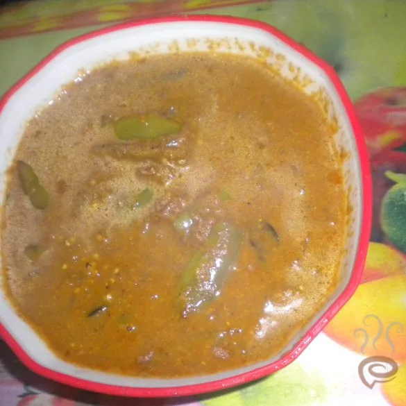 Vazhathunanga Theeyal | Brinjal Theeyal