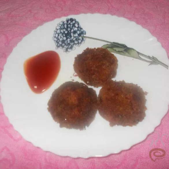 Indian Coffee House Style Vegetable Cutlet