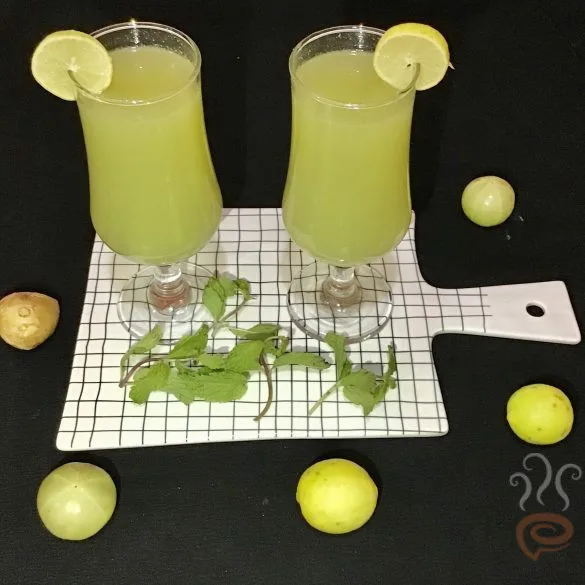 Gooseberry Mint Lemonade