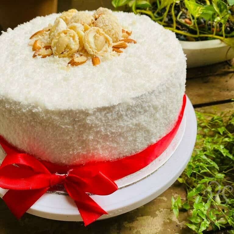 Almond Cream Cake