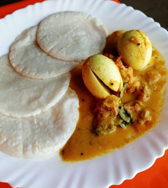 Kerala Style Egg Curry With Coconut