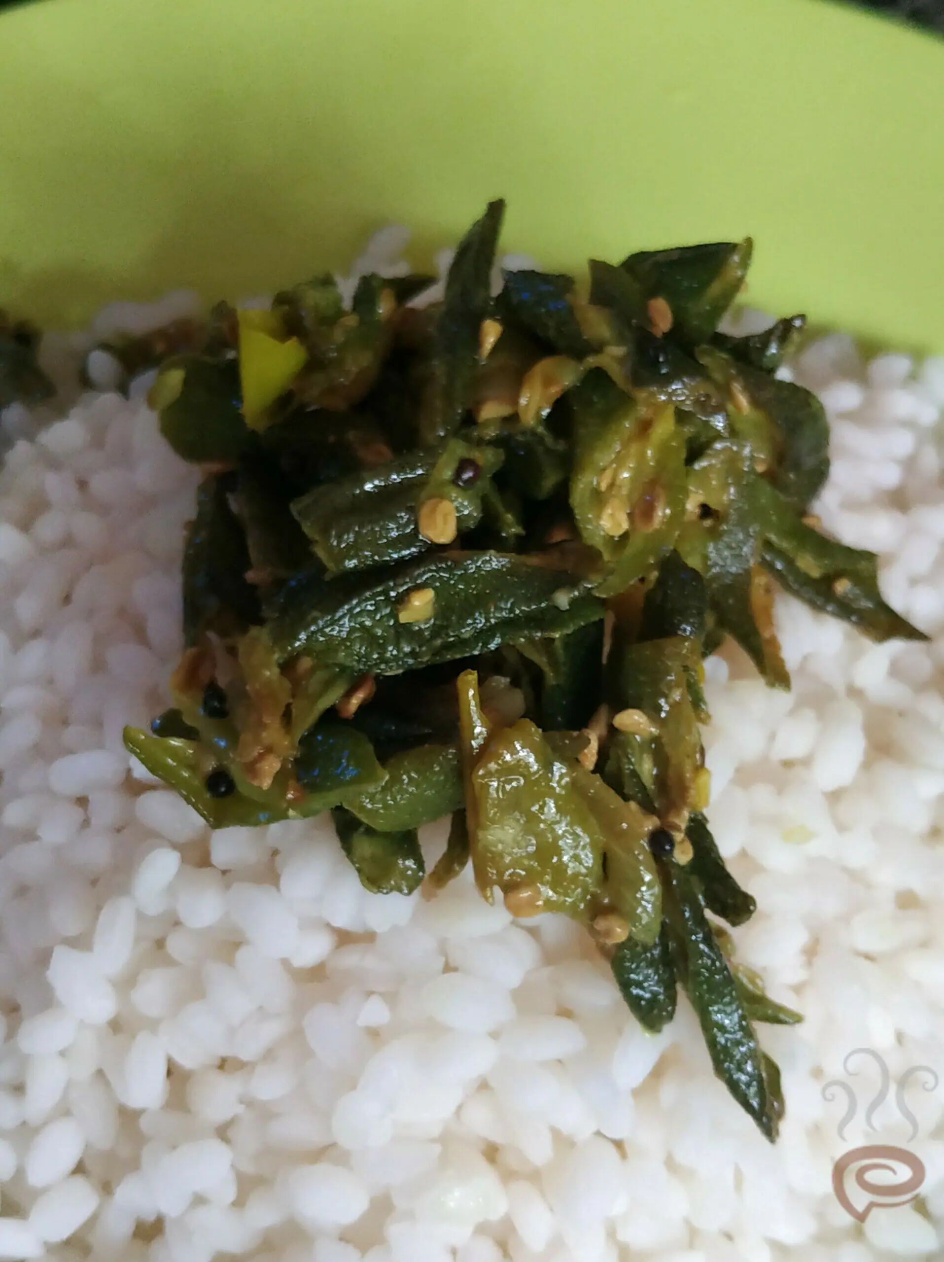 Kerala Style Roasted Okra | Vendakka Mezhukkupuratti