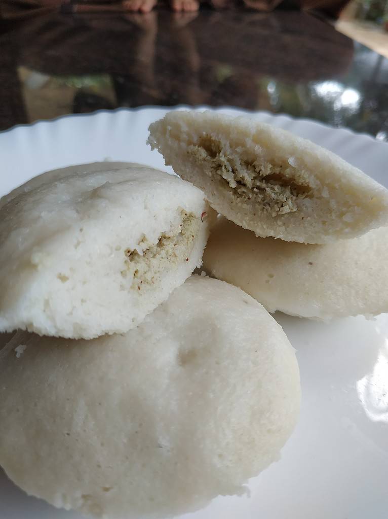 Chutney Stuffed Idli