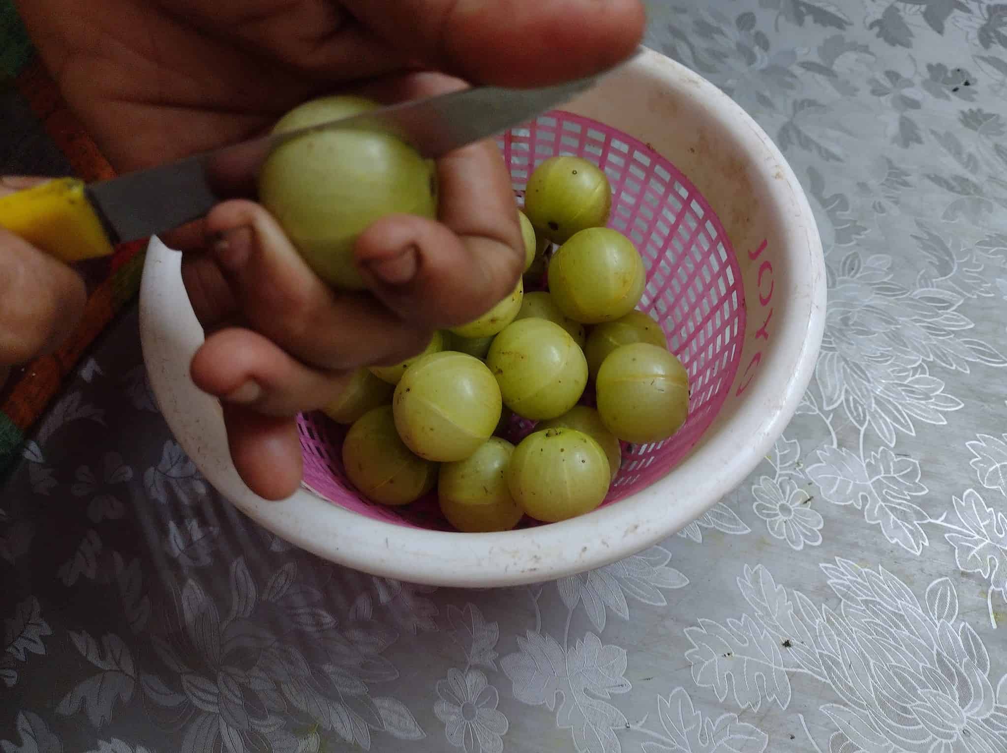 Nellikka Uppilittathu Gooseberry Pickle