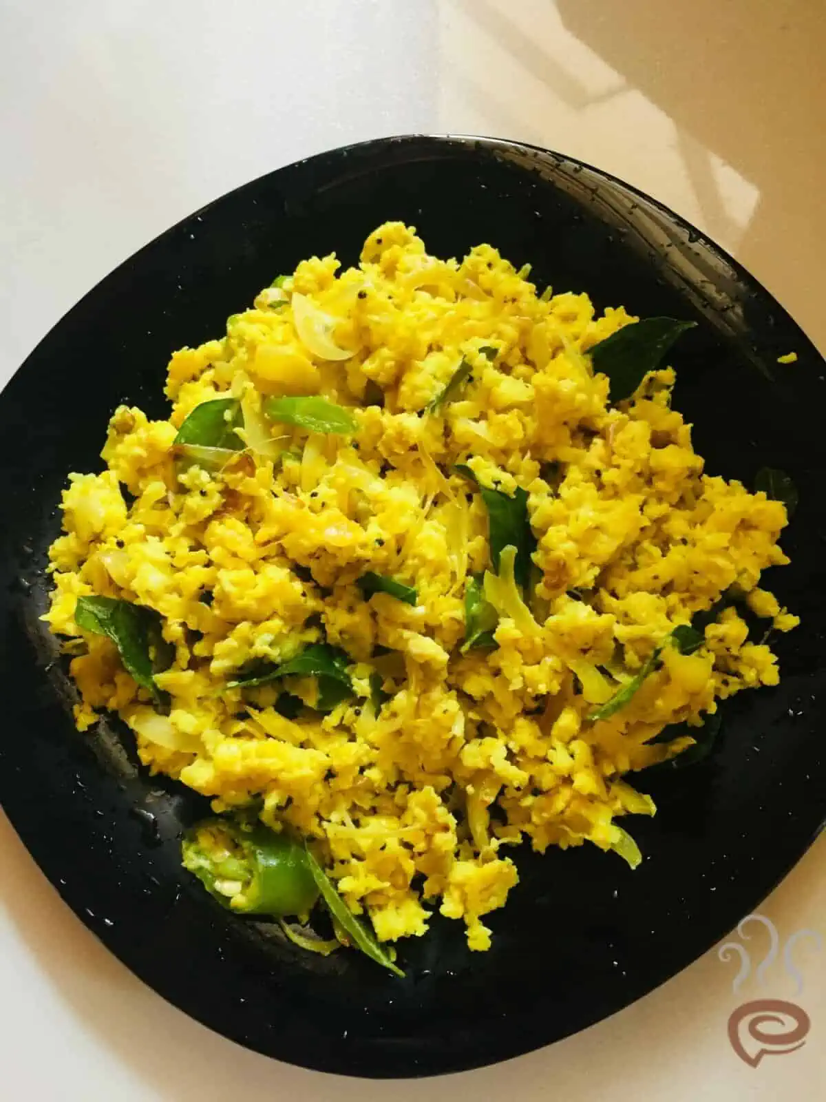 Mutta Thoran | Scrambled Eggs With Coconut