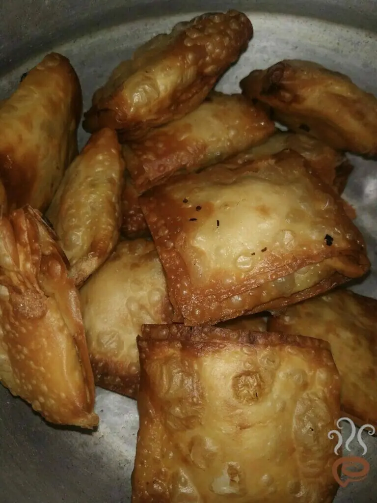 Egg Puffs in Samosa Sheets