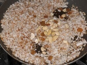 Aval Laddu | Rice Flakes Ladoo – pachakam.com